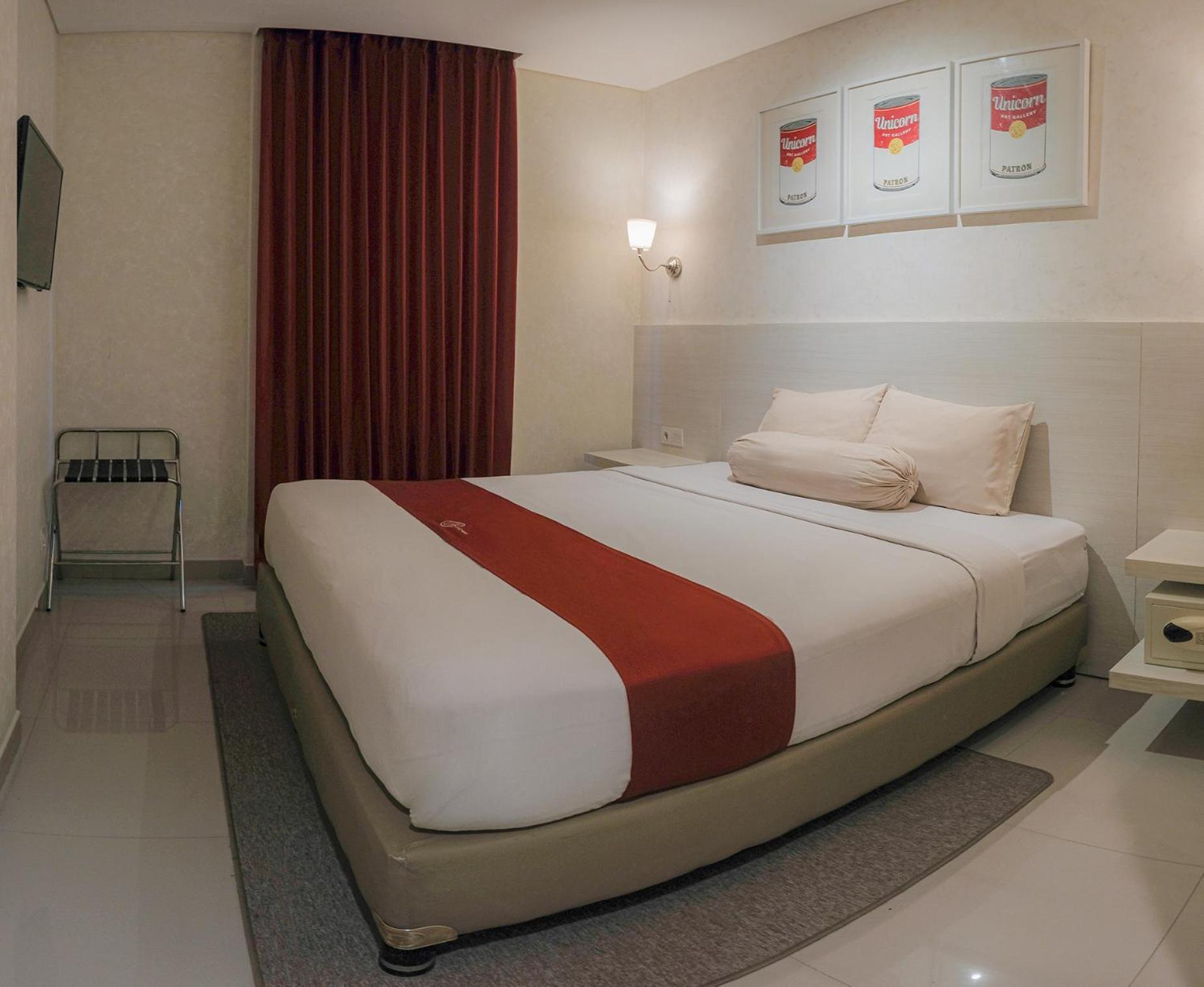 The Win Hotel Surabaya Dış mekan fotoğraf